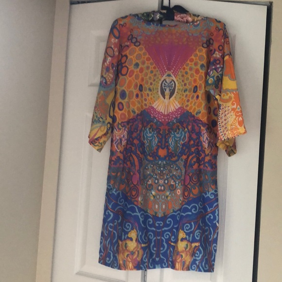 Beautiful silk dress.This is European size 36 - Picture 4 of 6